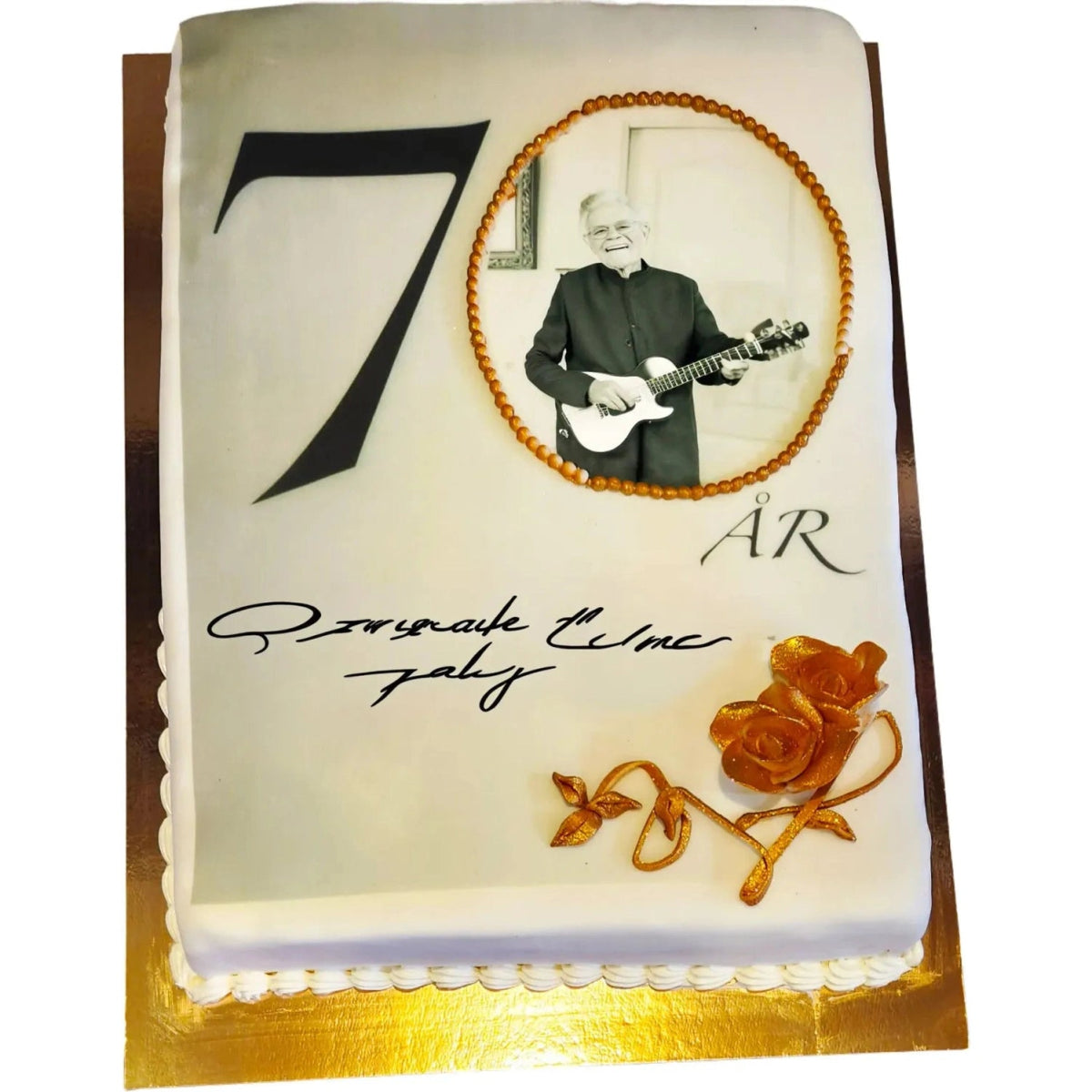 bildtårta Fyrtkantig gold styling - Mintårta